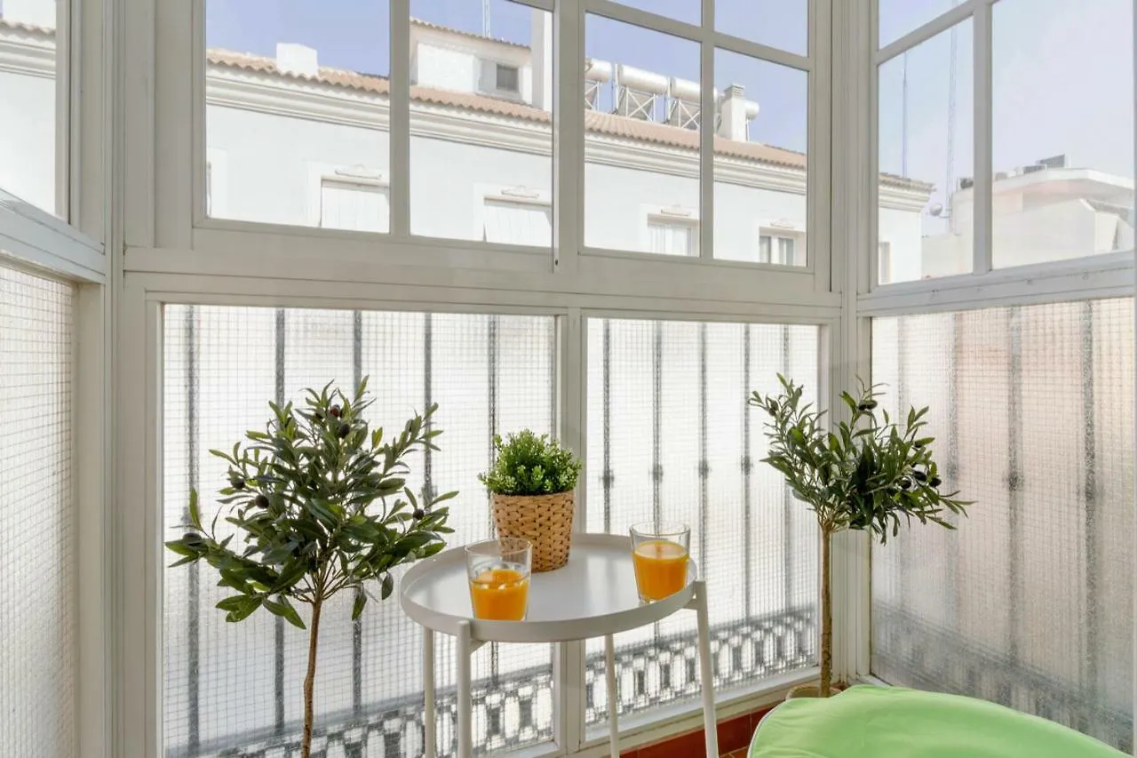 Spacious Centre Apartment In 말라가
