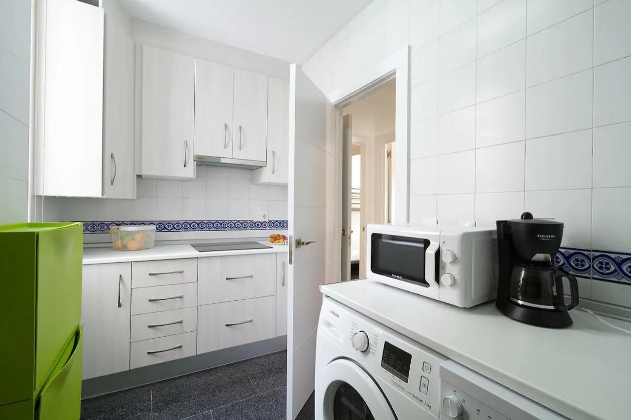 Spacious Centre Apartment In Malaga 0*,